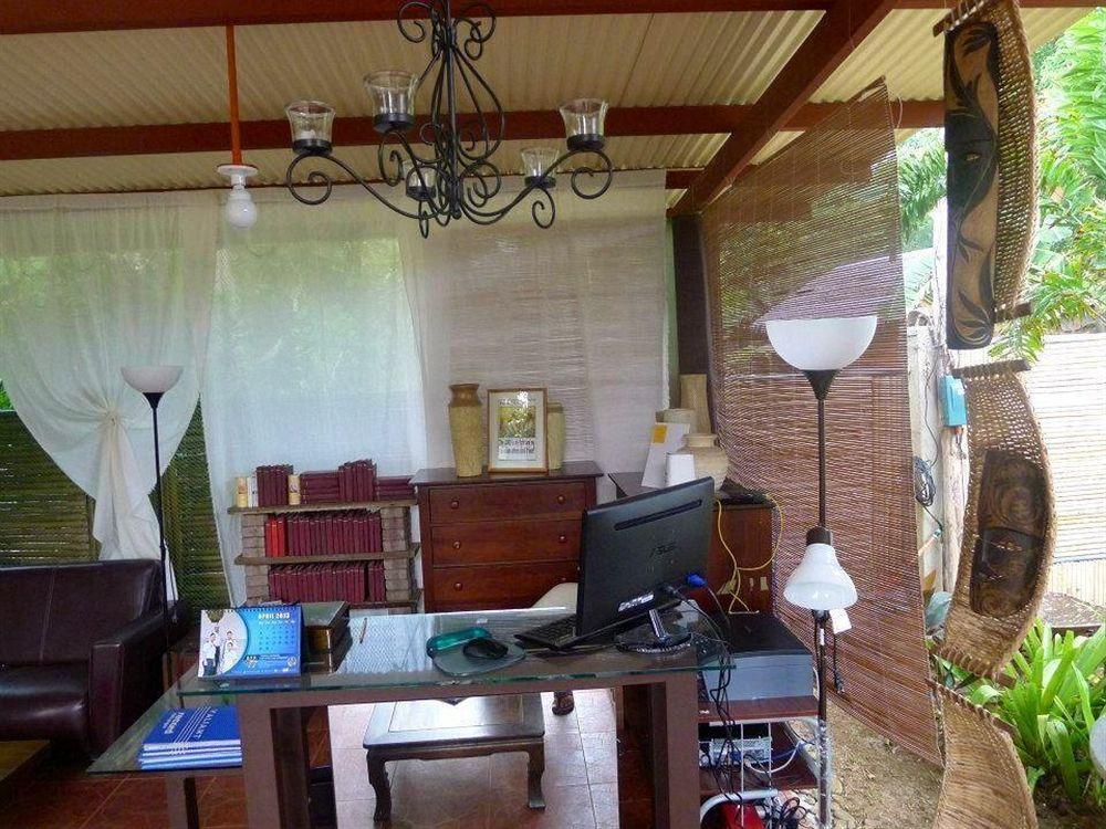 By The Bay, Jacana Bed & Breakfast Puerto Princesa Exterior photo