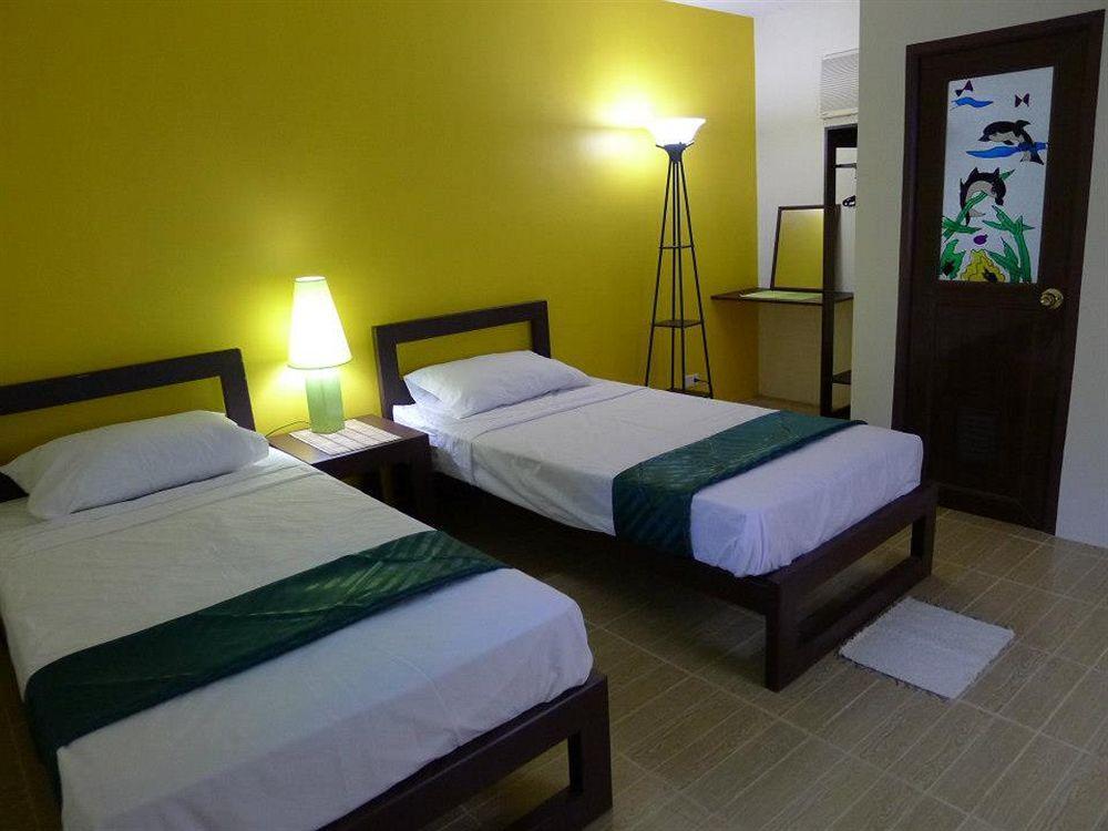 By The Bay, Jacana Bed & Breakfast Puerto Princesa Exterior photo