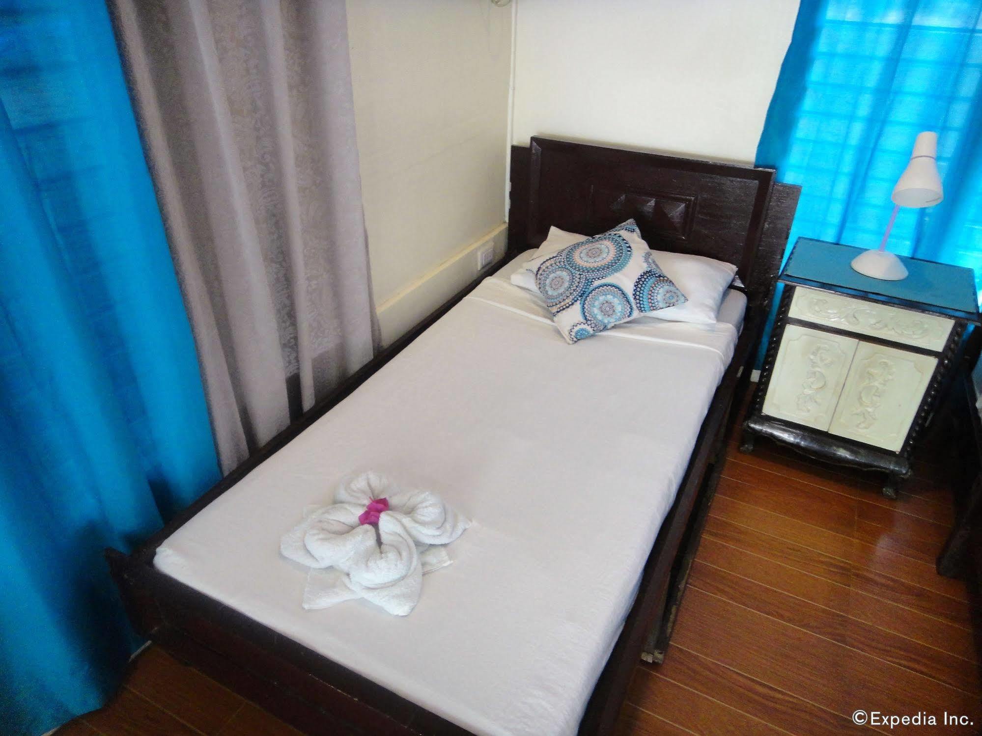By The Bay, Jacana Bed & Breakfast Puerto Princesa Exterior photo